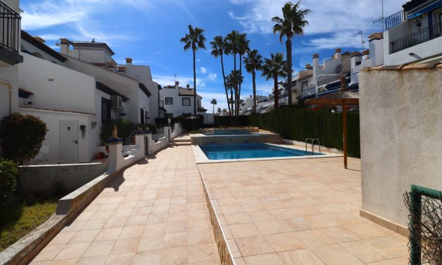 Resale - Bungalow -
Orihuela Costa - Villamartin