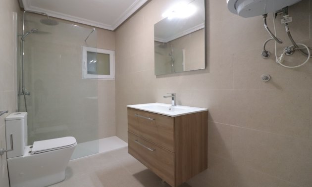 Resale - Apartment / flat -
Torrevieja - Torre La Mata