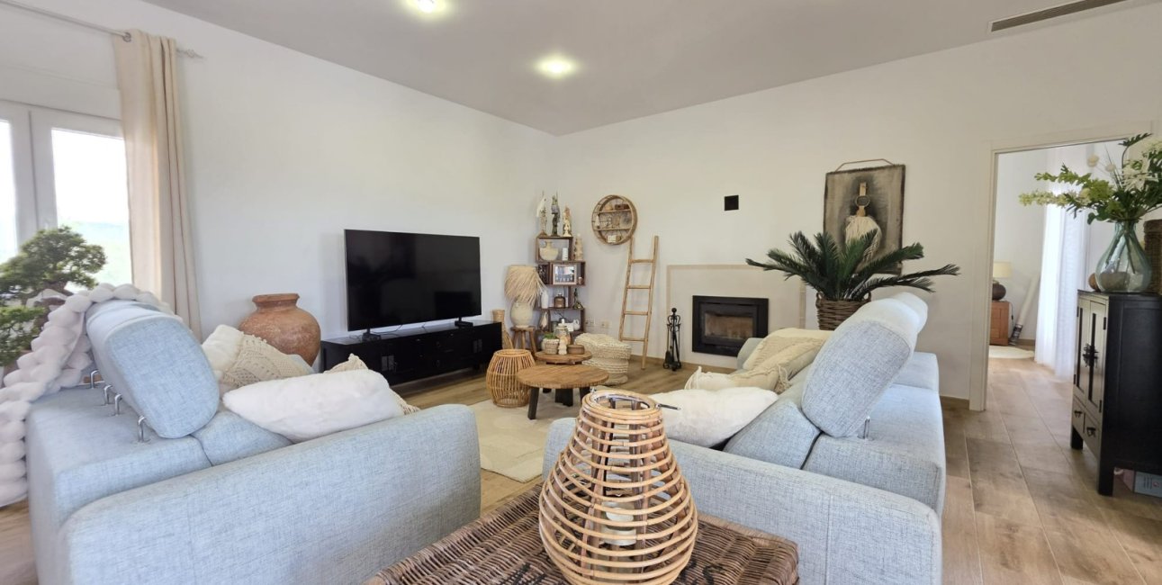 Resale - Country House -
Pinoso - Pinoso - Country