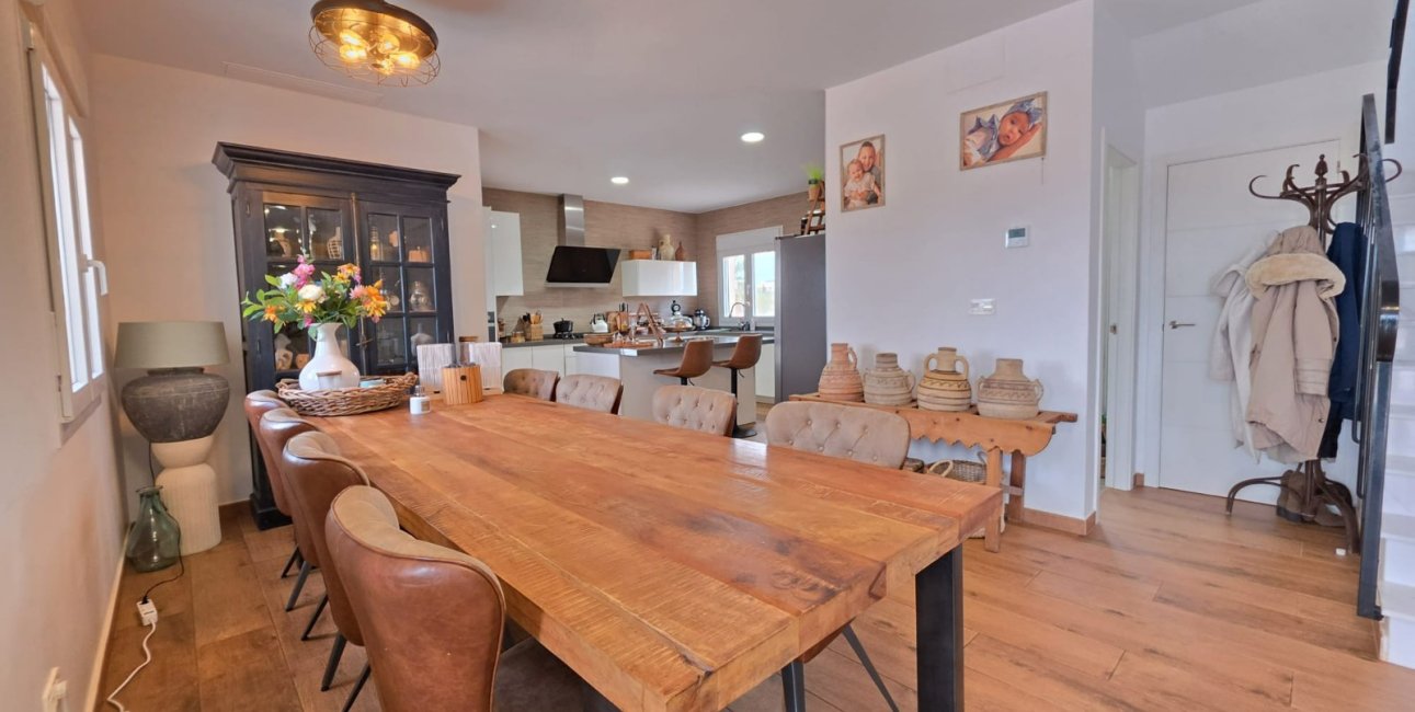 Resale - Country House -
Pinoso - Pinoso - Country