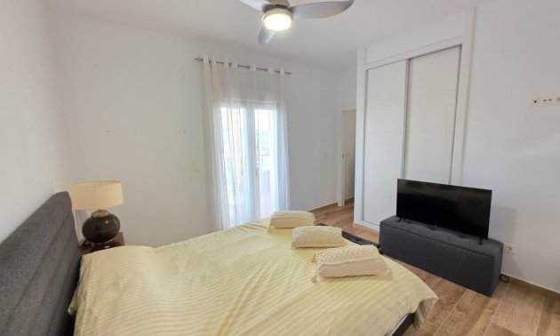 Resale - Country House -
Pinoso - Pinoso - Country