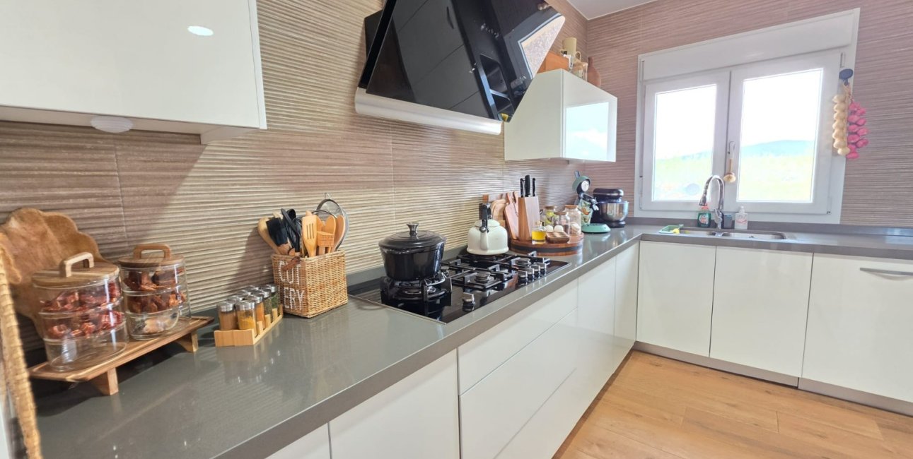 Resale - Country House -
Pinoso - Pinoso - Country