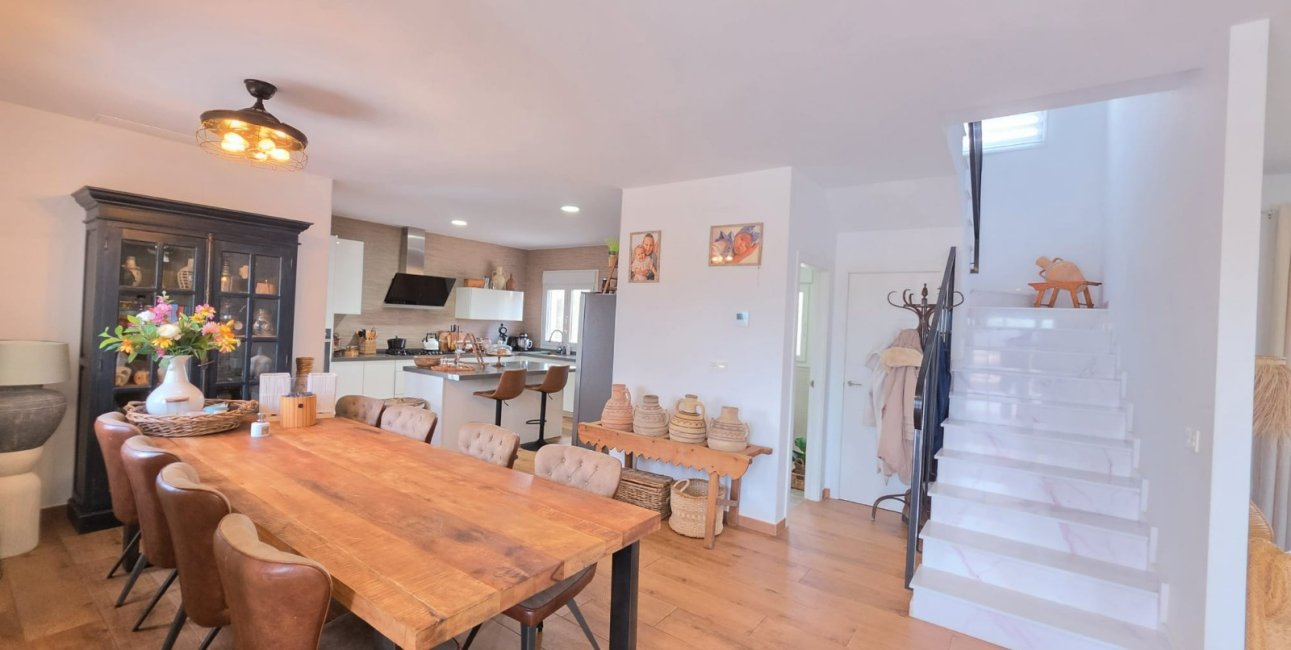 Resale - Country House -
Pinoso - Pinoso - Country