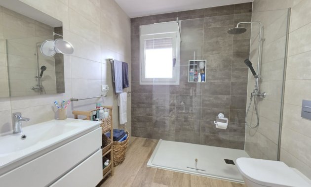 Resale - Country House -
Pinoso - Pinoso - Country