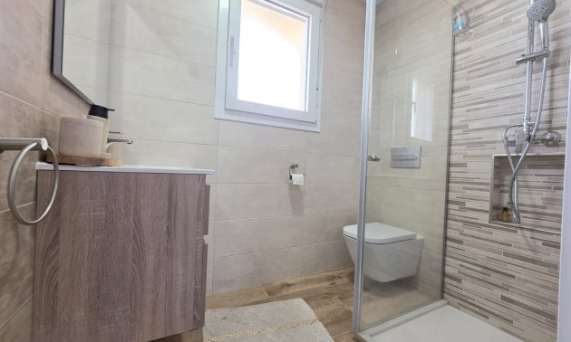 Resale - Country House -
Pinoso - Pinoso - Country