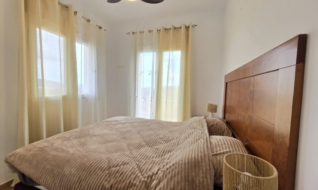 Resale - Country House -
Pinoso - Pinoso - Country