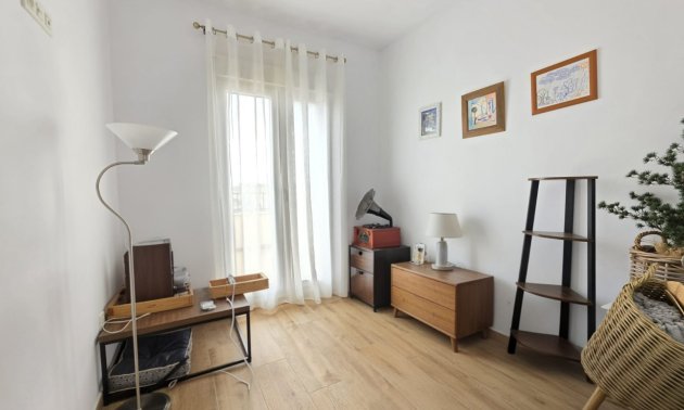 Resale - Country House -
Pinoso - Pinoso - Country