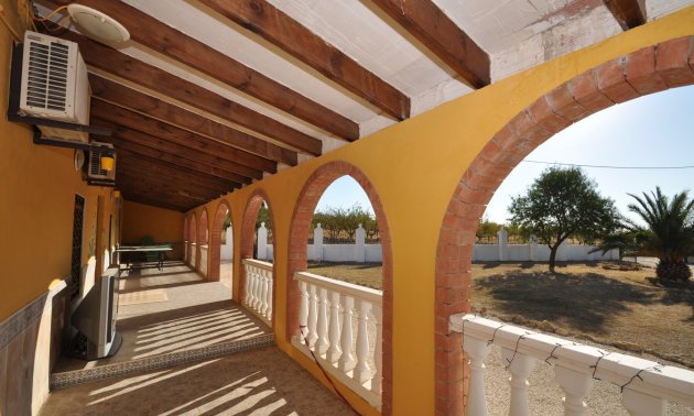 Resale - Country House -
Pinoso - Pinoso - Town