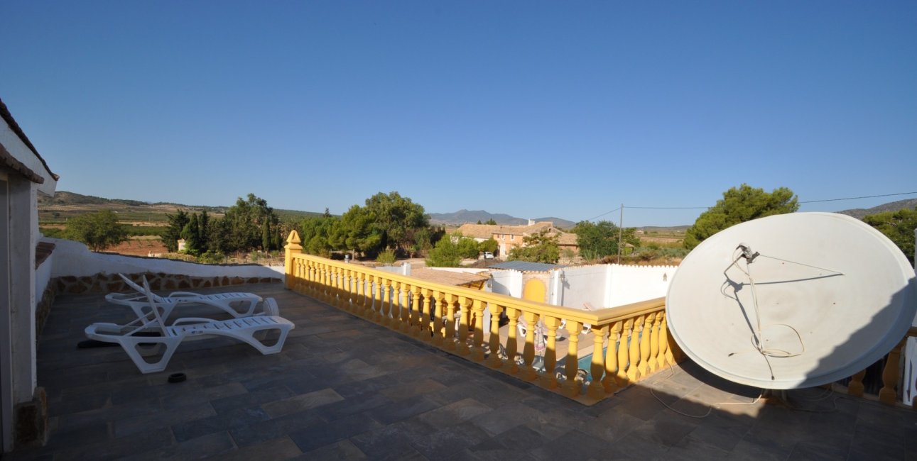Resale - Country House -
Pinoso - Pinoso - Town