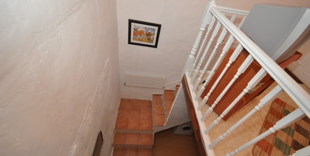Resale - Country House -
Pinoso - Pinoso - Town