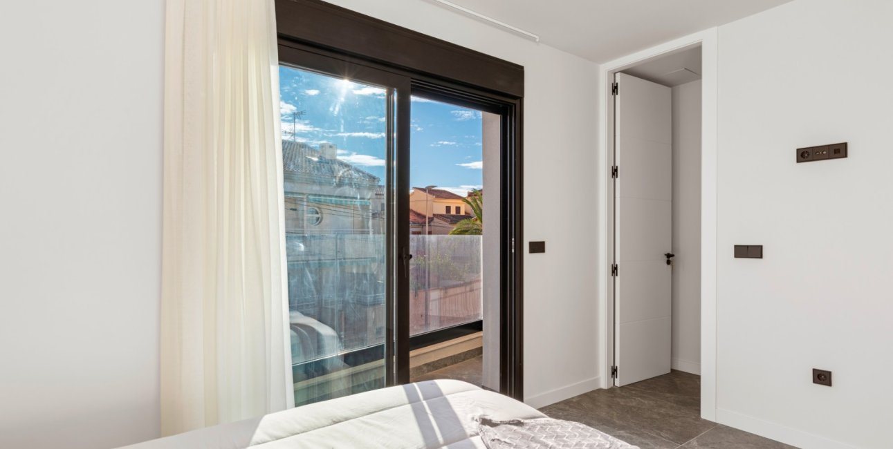 Resale - Townhouse -
Torre de La Horadada - Torre de La Horadada - Town