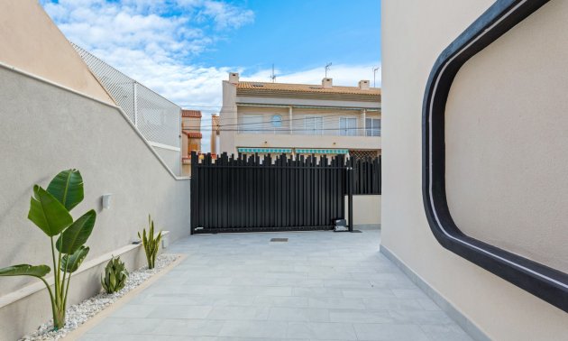 Resale - Townhouse -
Torre de La Horadada - Torre de La Horadada - Town