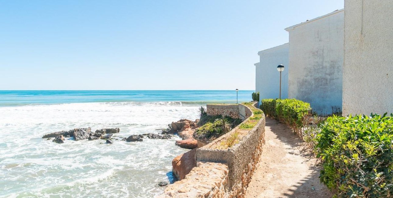 Resale - Townhouse -
Orihuela Costa - Playa Flamenca