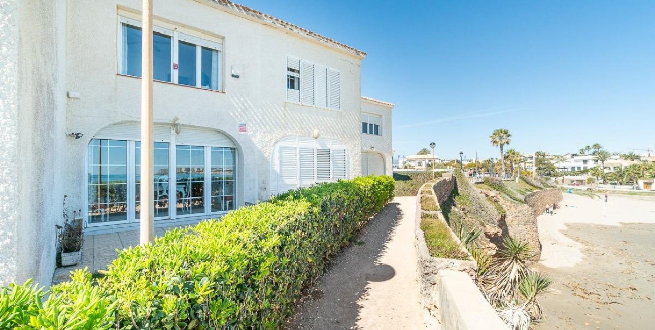 Resale - Townhouse -
Orihuela Costa - Playa Flamenca