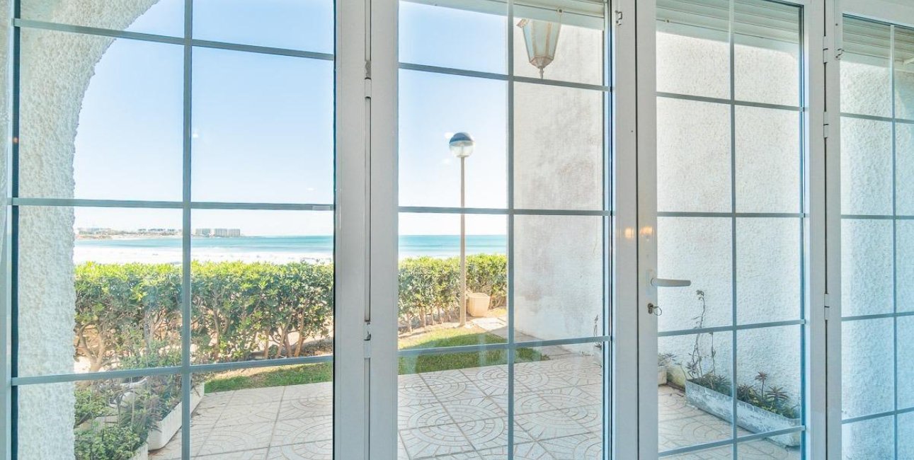 Resale - Townhouse -
Orihuela Costa - Playa Flamenca