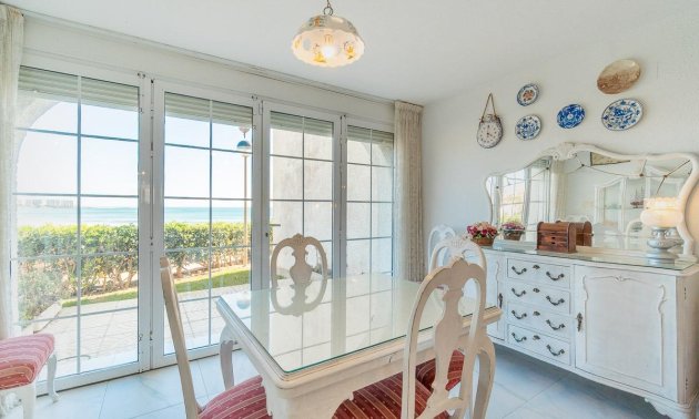 Resale - Townhouse -
Orihuela Costa - Playa Flamenca