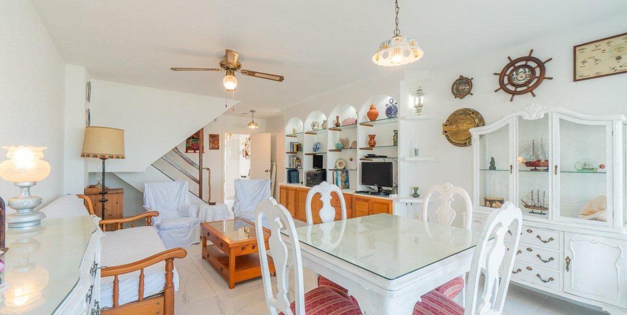 Resale - Townhouse -
Orihuela Costa - Playa Flamenca