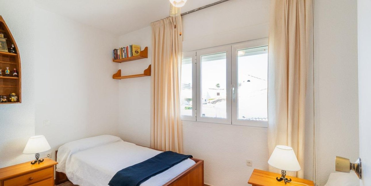 Resale - Townhouse -
Orihuela Costa - Playa Flamenca