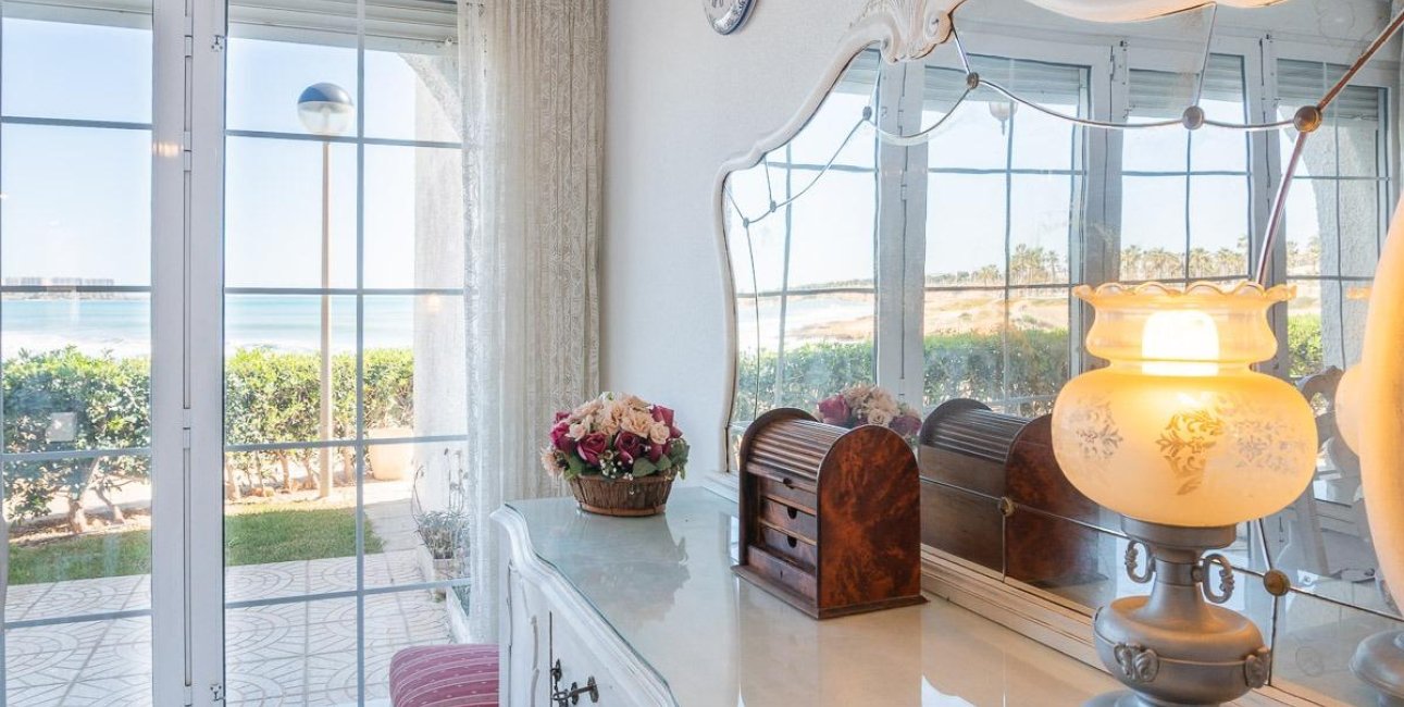 Resale - Townhouse -
Orihuela Costa - Playa Flamenca