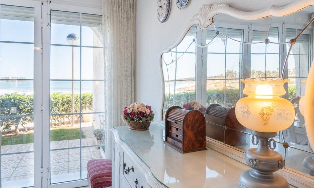 Resale - Townhouse -
Orihuela Costa - Playa Flamenca