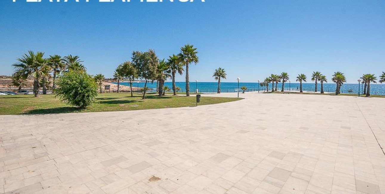 Resale - Townhouse -
Orihuela Costa - Playa Flamenca