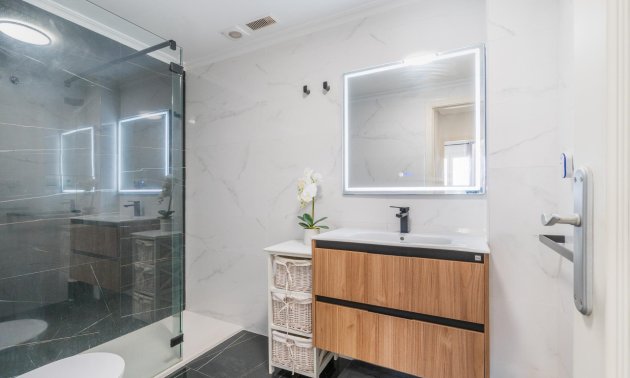 Reventa - Villa -
Orihuela Costa - Zeniamar-Horizonte-La Campana