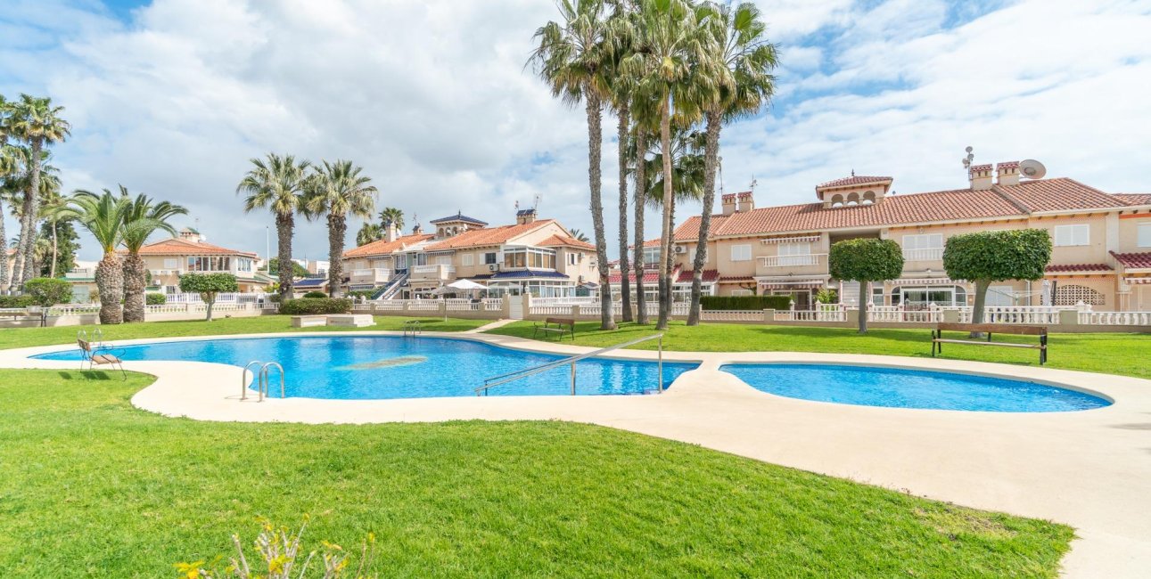 Reventa - Villa -
Orihuela Costa - Zeniamar-Horizonte-La Campana