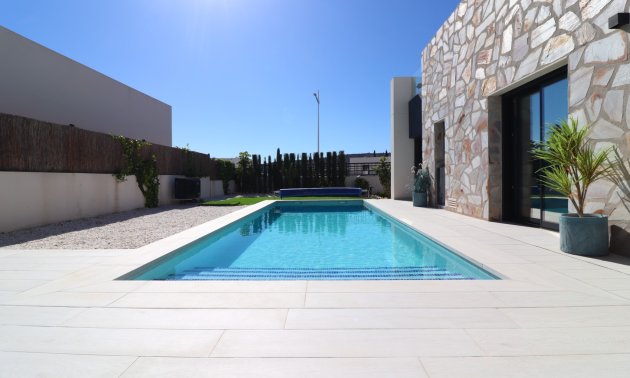 Resale - Villa -
Algorfa - La Finca Golf Resort