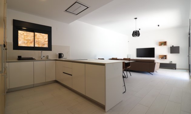 Resale - Villa -
Algorfa - La Finca Golf Resort