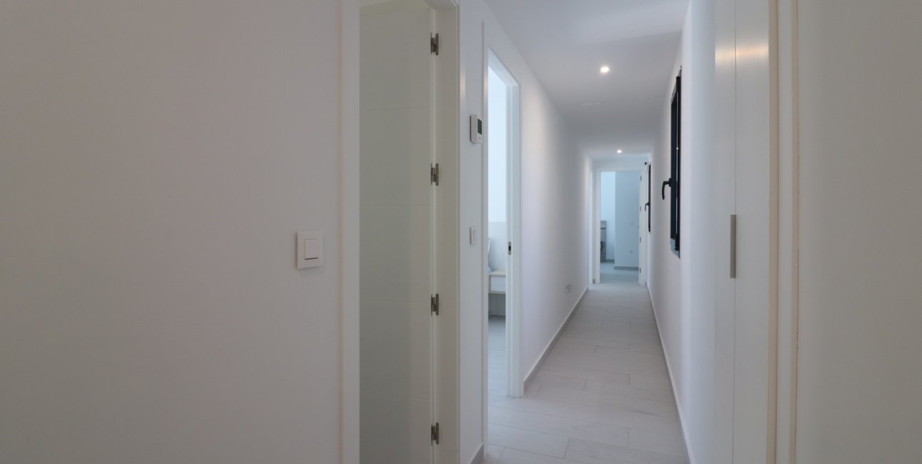 Resale - Villa -
Algorfa - La Finca Golf Resort