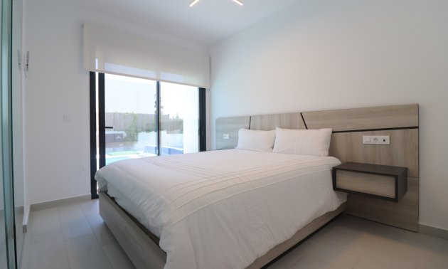 Resale - Villa -
Algorfa - La Finca Golf Resort