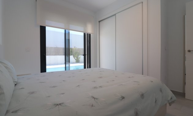 Resale - Villa -
Algorfa - La Finca Golf Resort
