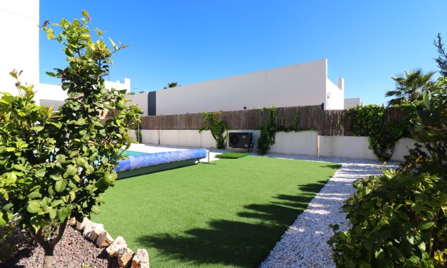 Resale - Villa -
Algorfa - La Finca Golf Resort