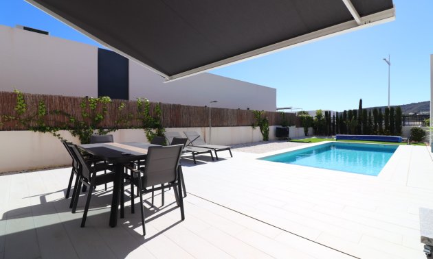 Resale - Villa -
Algorfa - La Finca Golf Resort