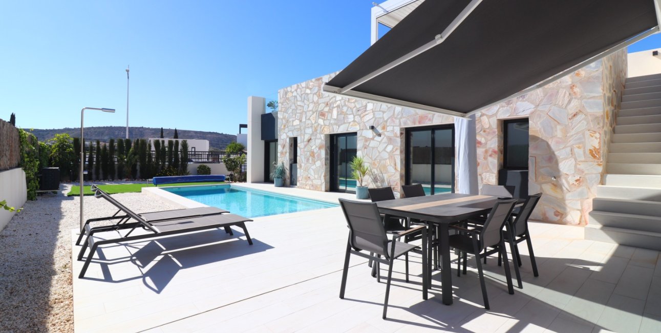 Resale - Villa -
Algorfa - La Finca Golf Resort