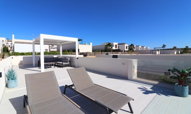 Resale - Villa -
Algorfa - La Finca Golf Resort