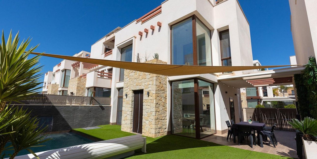 Resale - Villa -
Rojales - Pueblo bravo