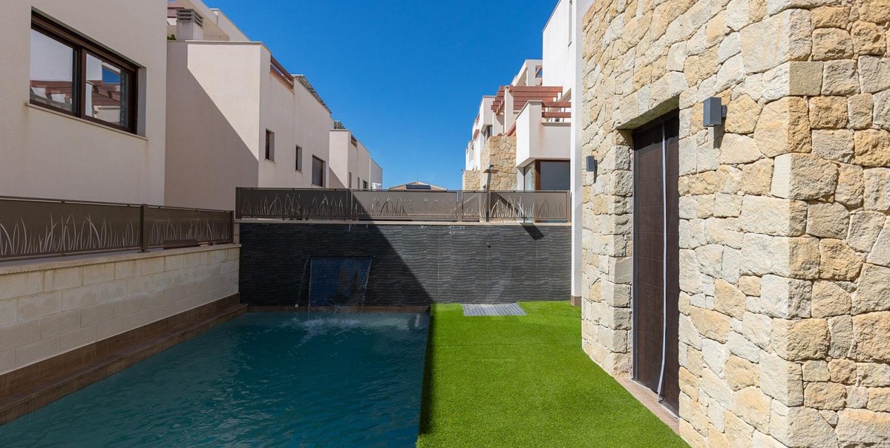 Resale - Villa -
Rojales - Pueblo bravo