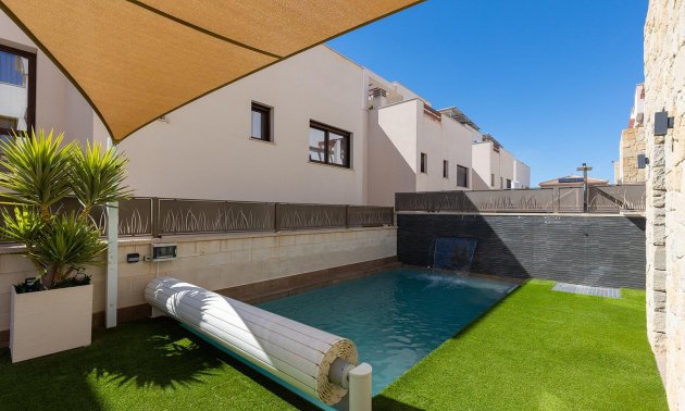 Resale - Villa -
Rojales - Pueblo bravo