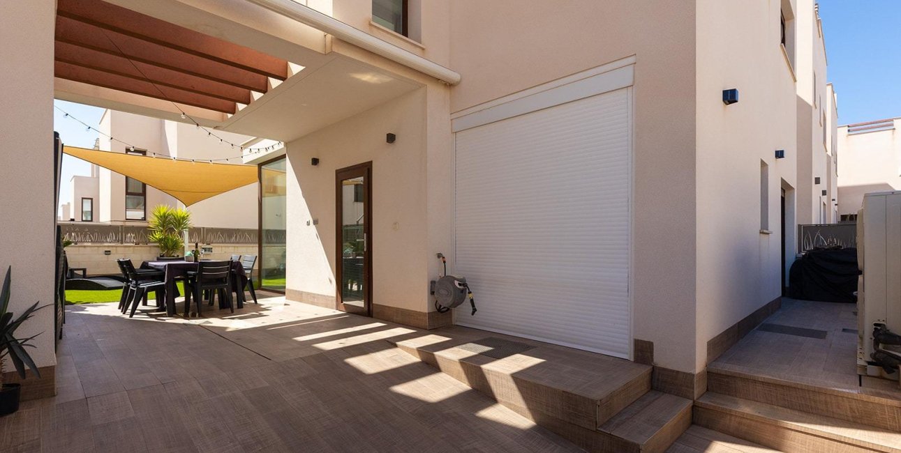 Resale - Villa -
Rojales - Pueblo bravo