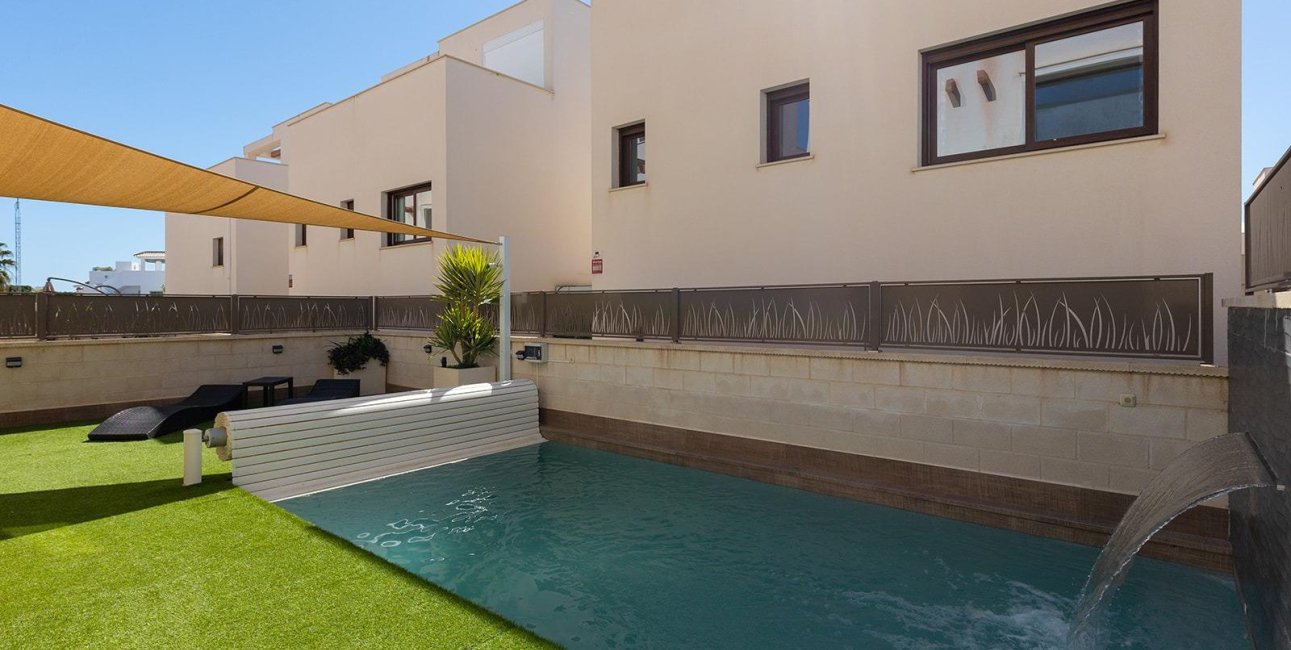 Resale - Villa -
Rojales - Pueblo bravo