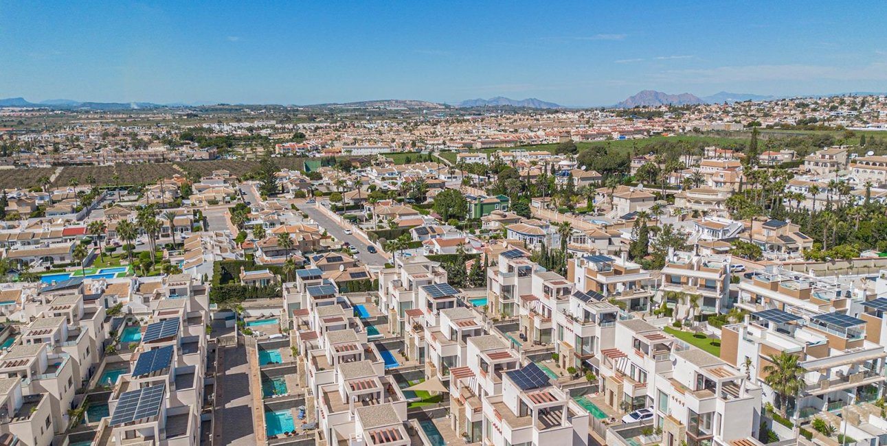 Resale - Villa -
Rojales - Pueblo bravo