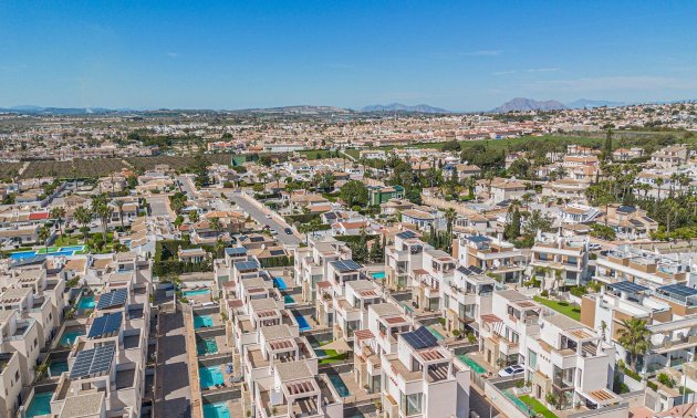 Resale - Villa -
Rojales - Pueblo bravo