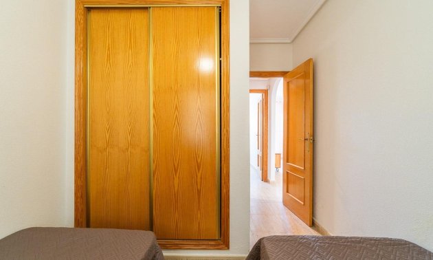 Resale - Bungalow -
Orihuela Costa - Villamartin