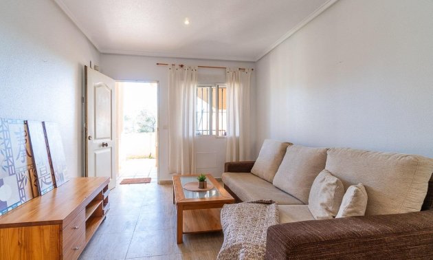 Resale - Bungalow -
Orihuela Costa - Villamartin