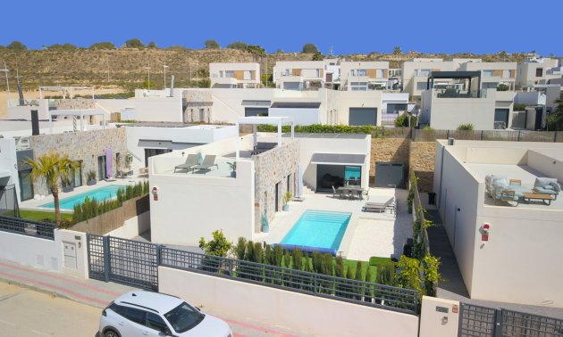 Resale - Villa -
Algorfa - La Finca Golf Resort