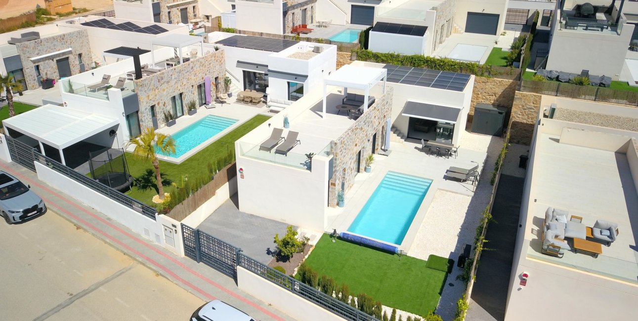 Resale - Villa -
Algorfa - La Finca Golf Resort