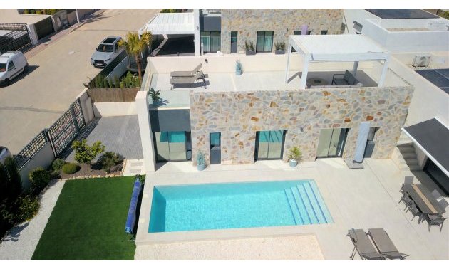 Resale - Villa -
Algorfa - La Finca Golf Resort