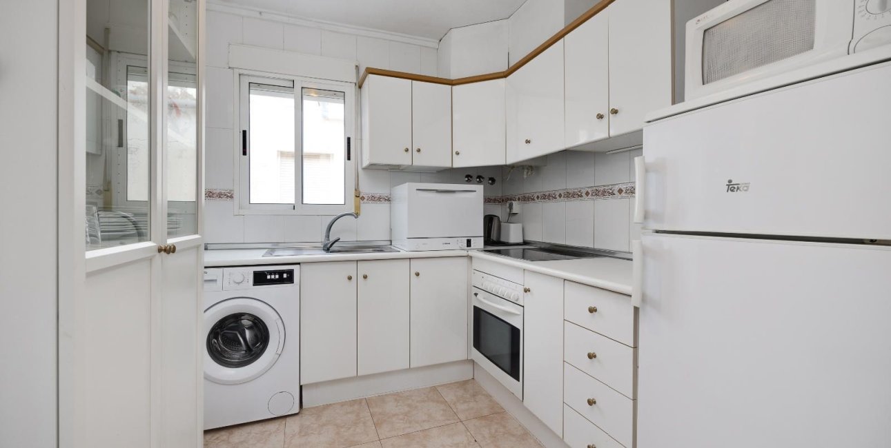 Resale - Bungalow -
Torrevieja - Carrefour