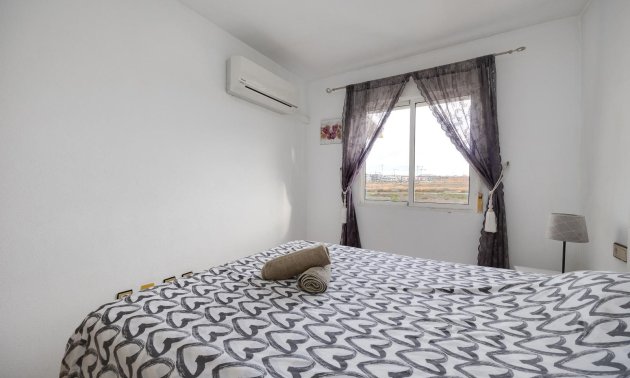 Resale - Bungalow -
Torrevieja - Carrefour